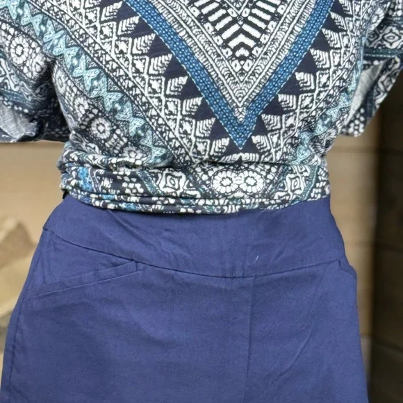 Chico's Navy Fabulously  Slimming Pants with Coordinating Aztec Style Top - Picture 2 of 6